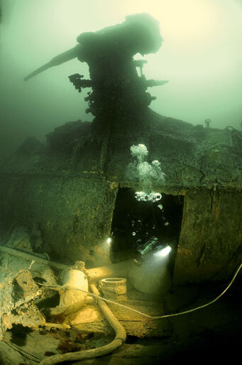 Ubåden S2 genfundet – DYK var med ved dykkene på den sovjetiske ubåd