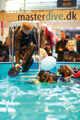 Copenhagen Diveshow 2011 – så var der poolparty igen