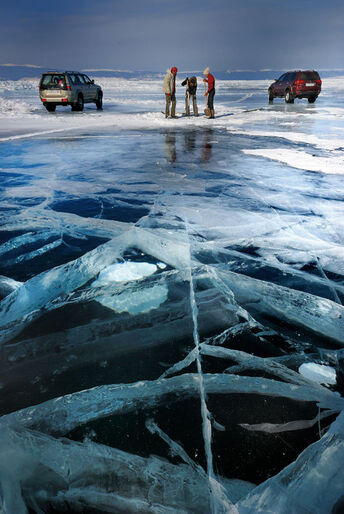 Isdykning i Bajkalsøen – Vodka, sauna og kolde gys