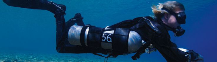 Stage eller sidemount – hvad er forskellen?